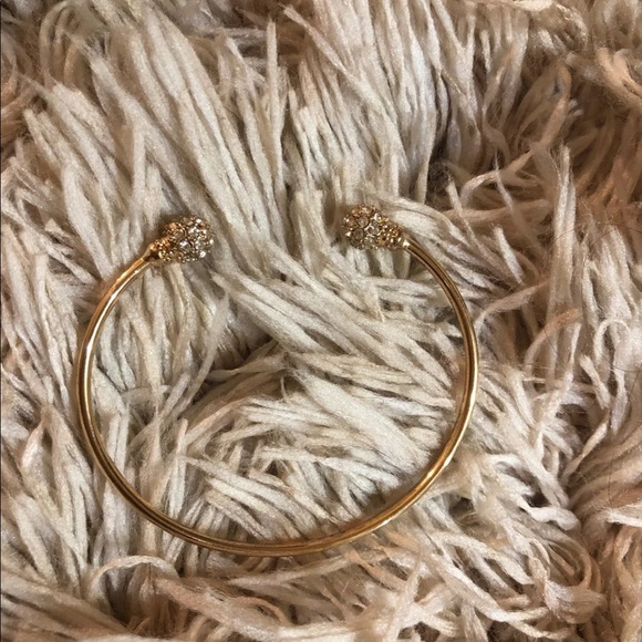 Open Gold Bracelets - Picture 5 of 9